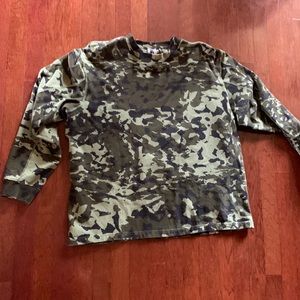 Nike camo long sleeve shirt